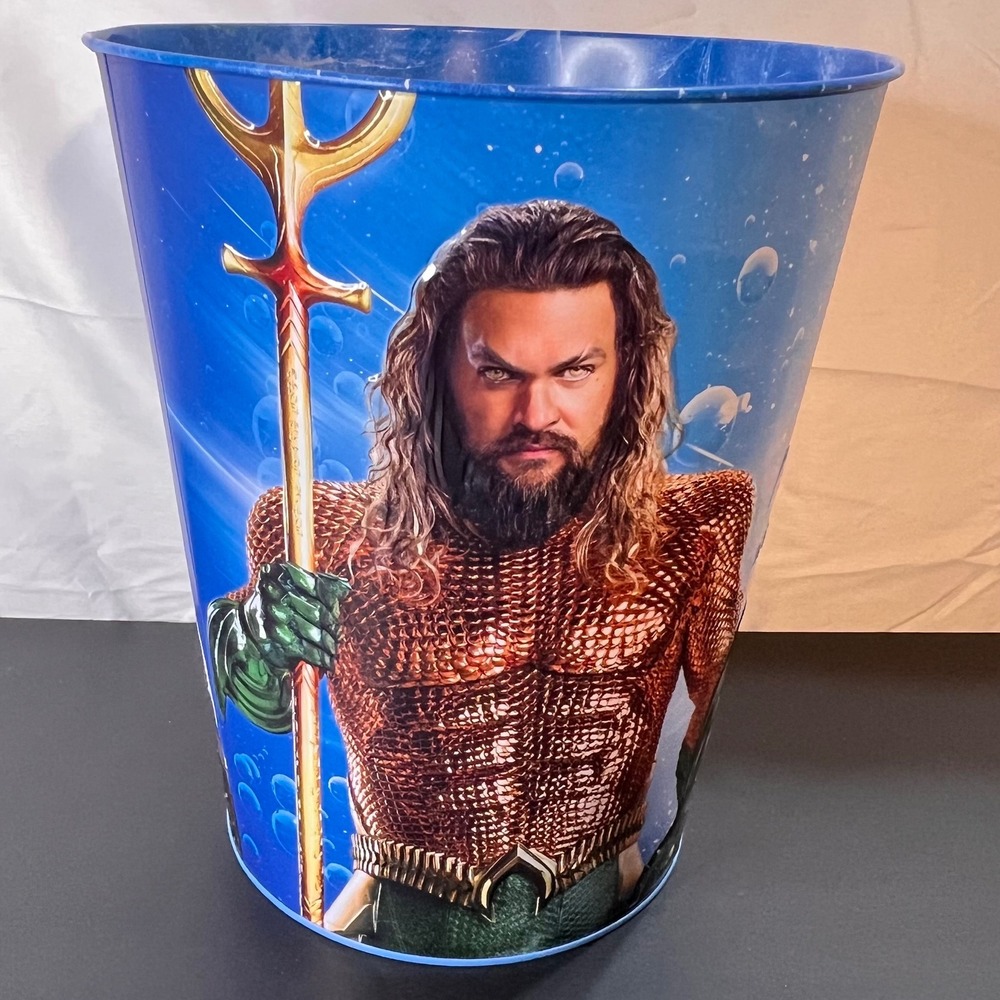 DC Aquaman 230oz Popcorn Bucket Blue Excellent Lost Kingdom Metal Tin‎